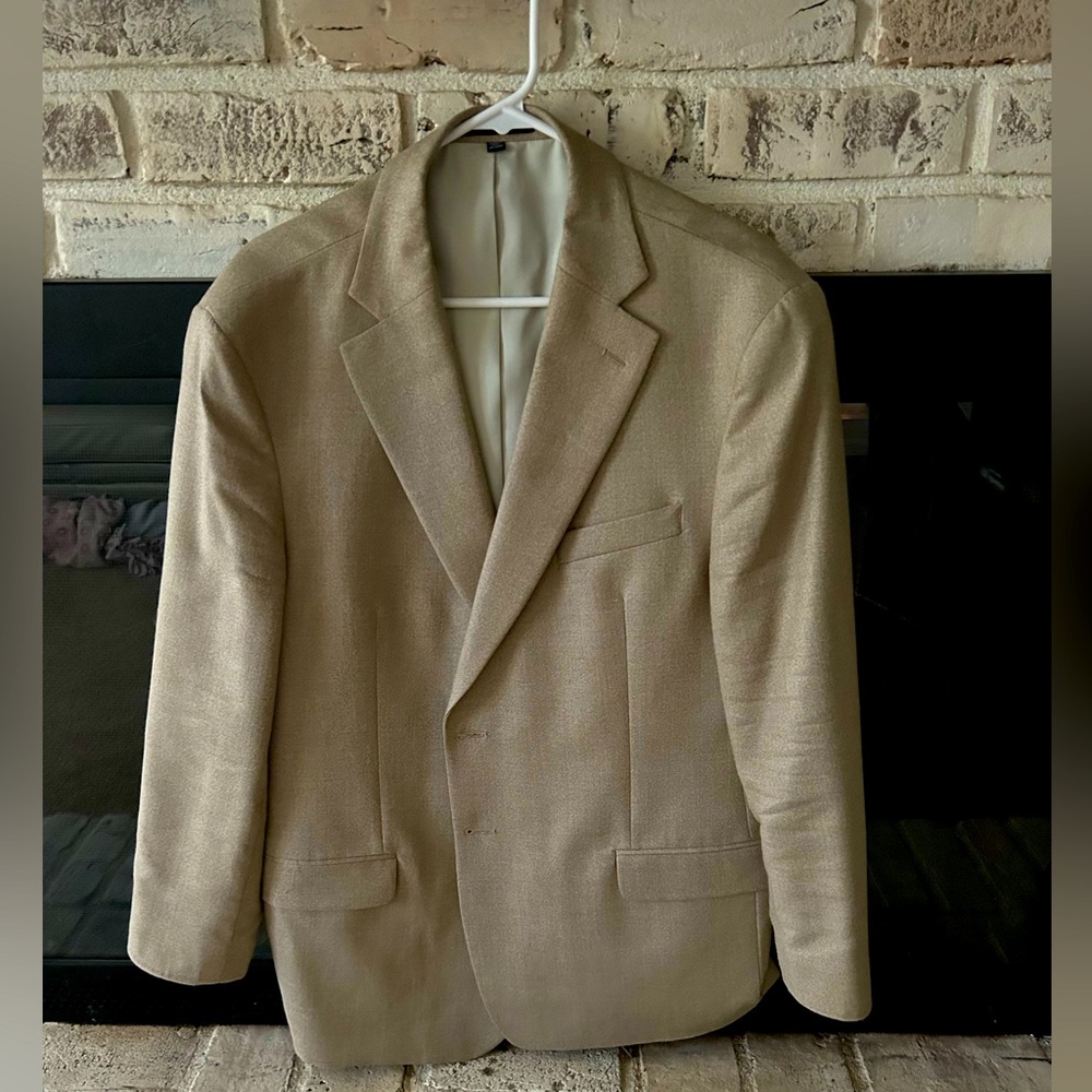 Men’s JoS A Bank suit coat